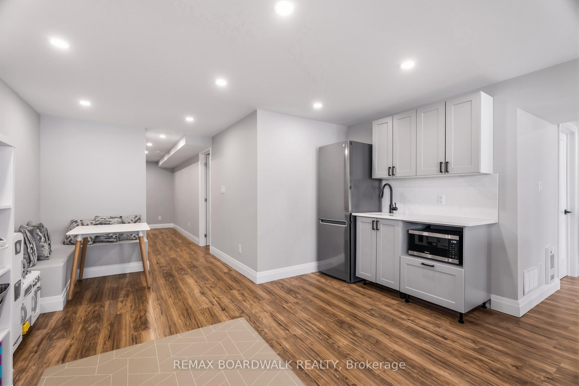 Photo 42 of 210 Pingwi Place, Ottawa, Blossom Park/Kemp Park/Findlay Creek — HOMEH