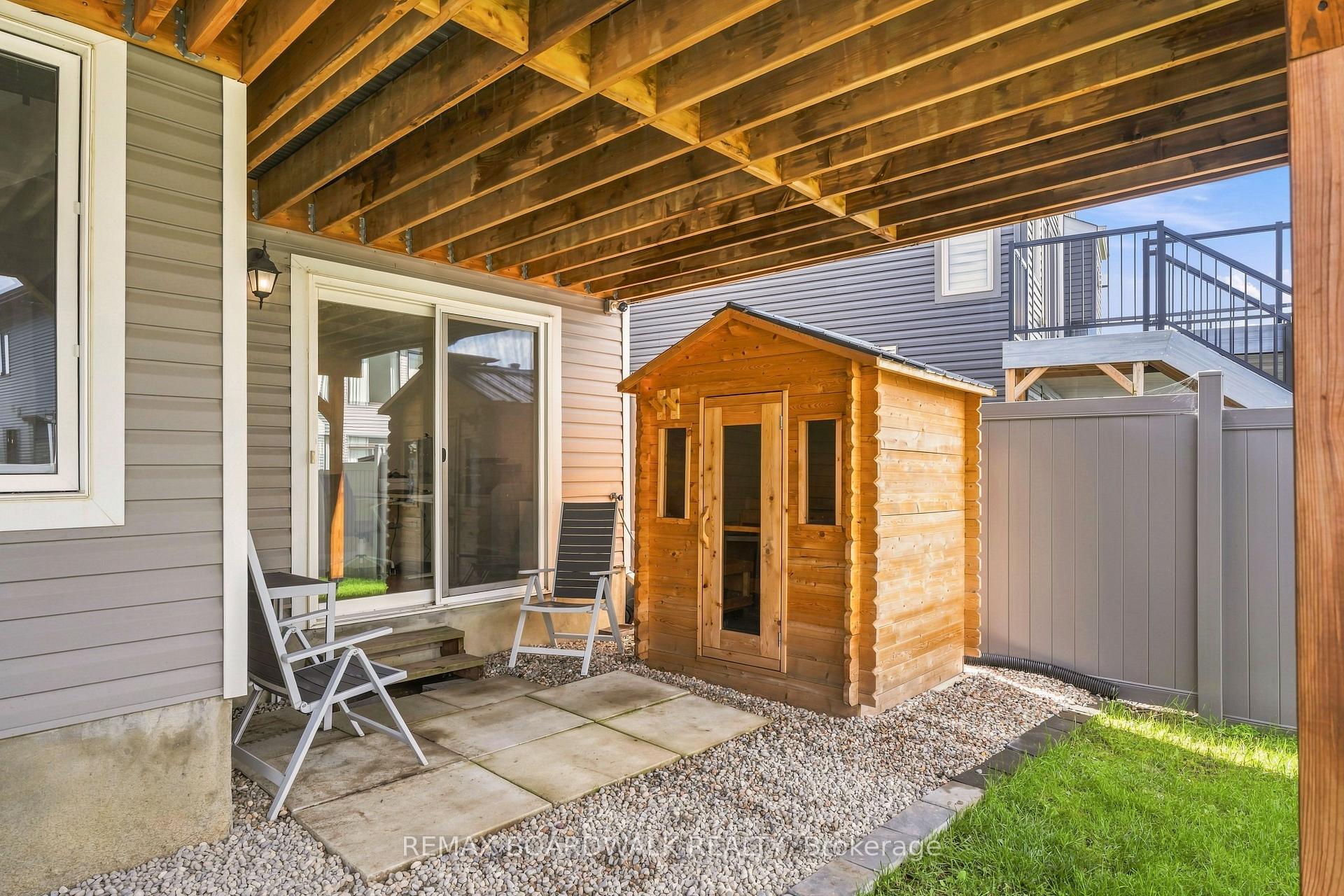 Photo 45 of 210 Pingwi Place, Ottawa, Blossom Park/Kemp Park/Findlay Creek — HOMEH
