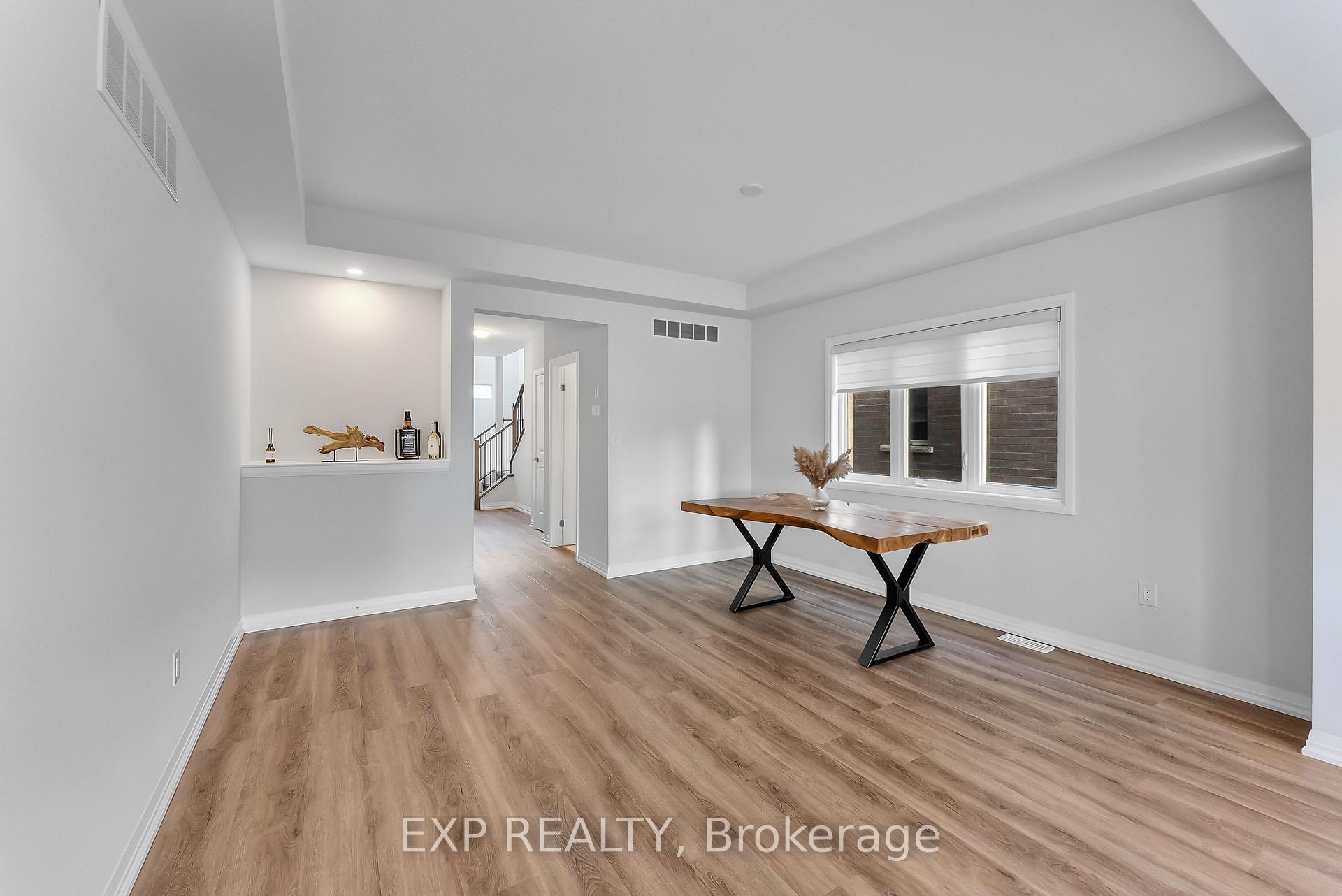 Photo 8 of 62 Marie Street, Pelham, Fonthill — HOMEH