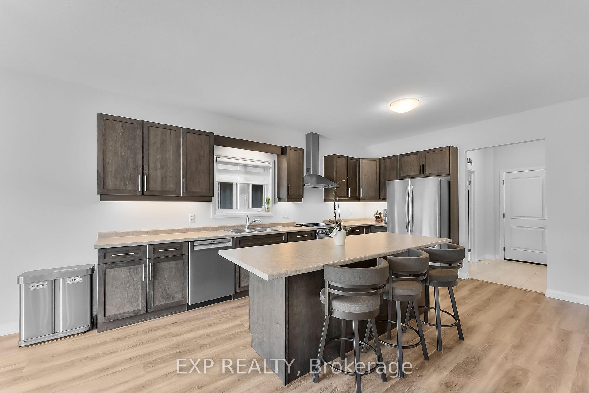 Photo 13 of 62 Marie Street, Pelham, Fonthill — HOMEH