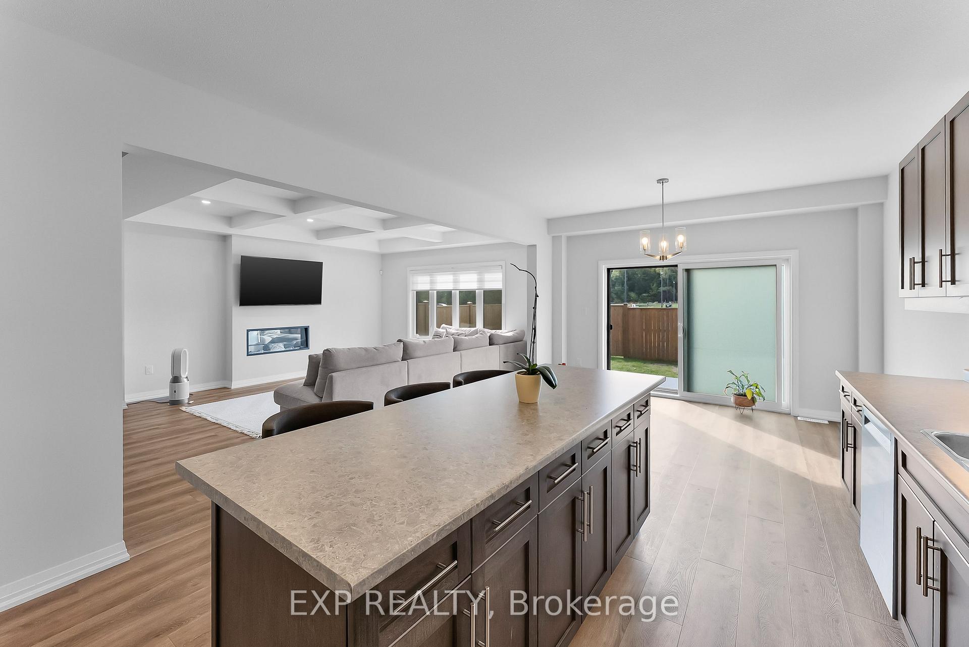 Photo 15 of 62 Marie Street, Pelham, Fonthill — HOMEH