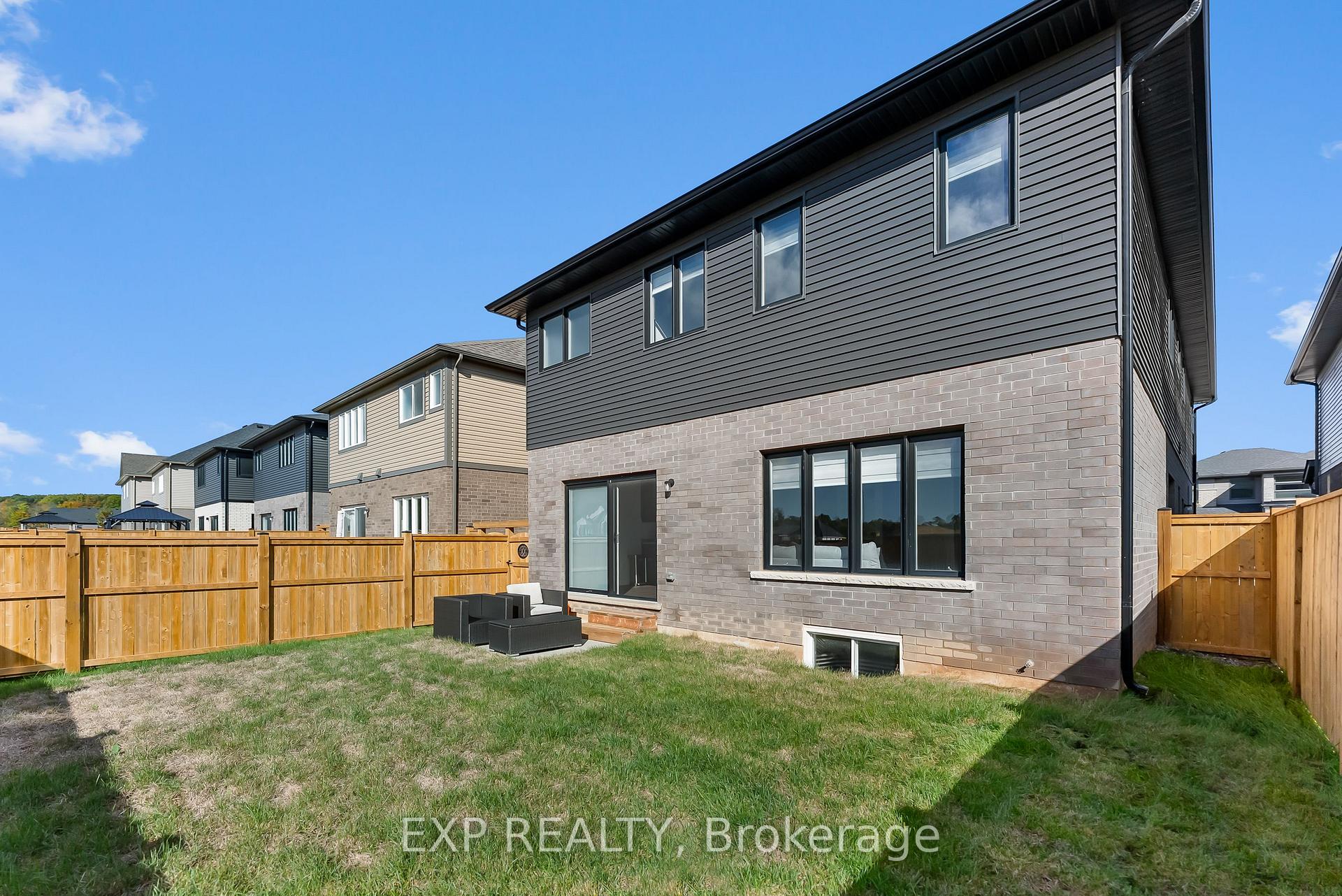 Photo 39 of 62 Marie Street, Pelham, Fonthill — HOMEH