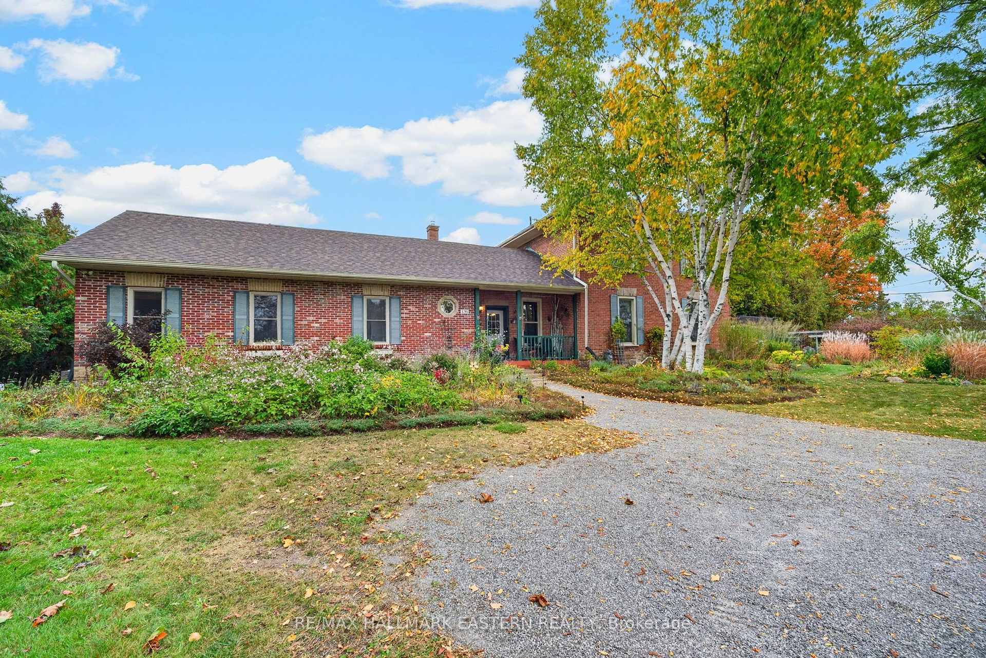 Photo 2 of 136 County 4 Road, Douro-Dummer — HOMEH