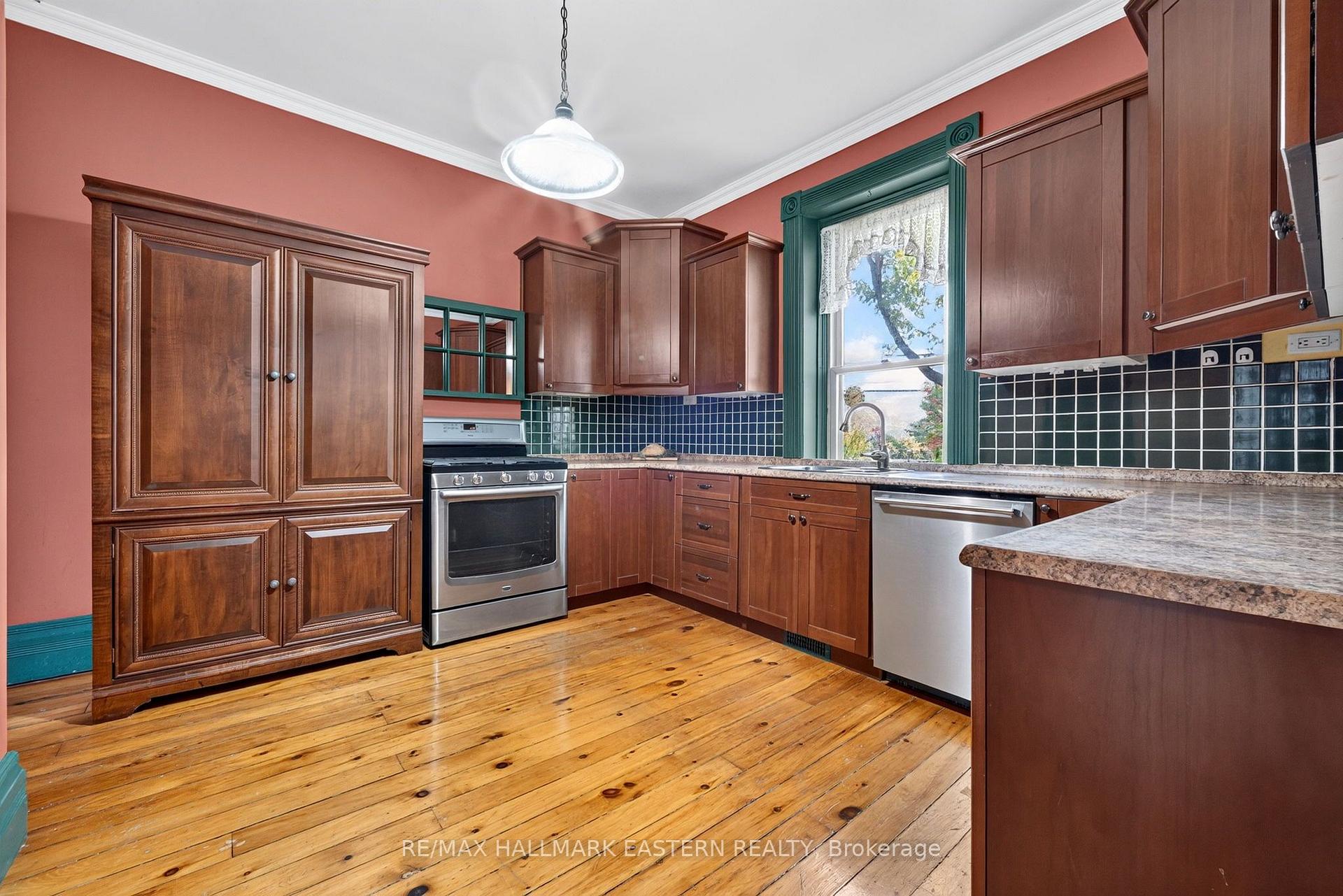 Photo 12 of 136 County 4 Road, Douro-Dummer — HOMEH