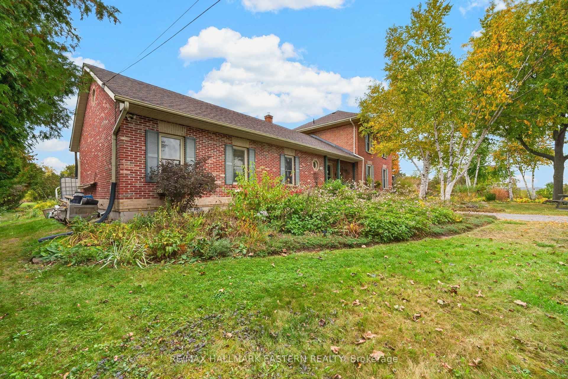 Photo 36 of 136 County 4 Road, Douro-Dummer — HOMEH