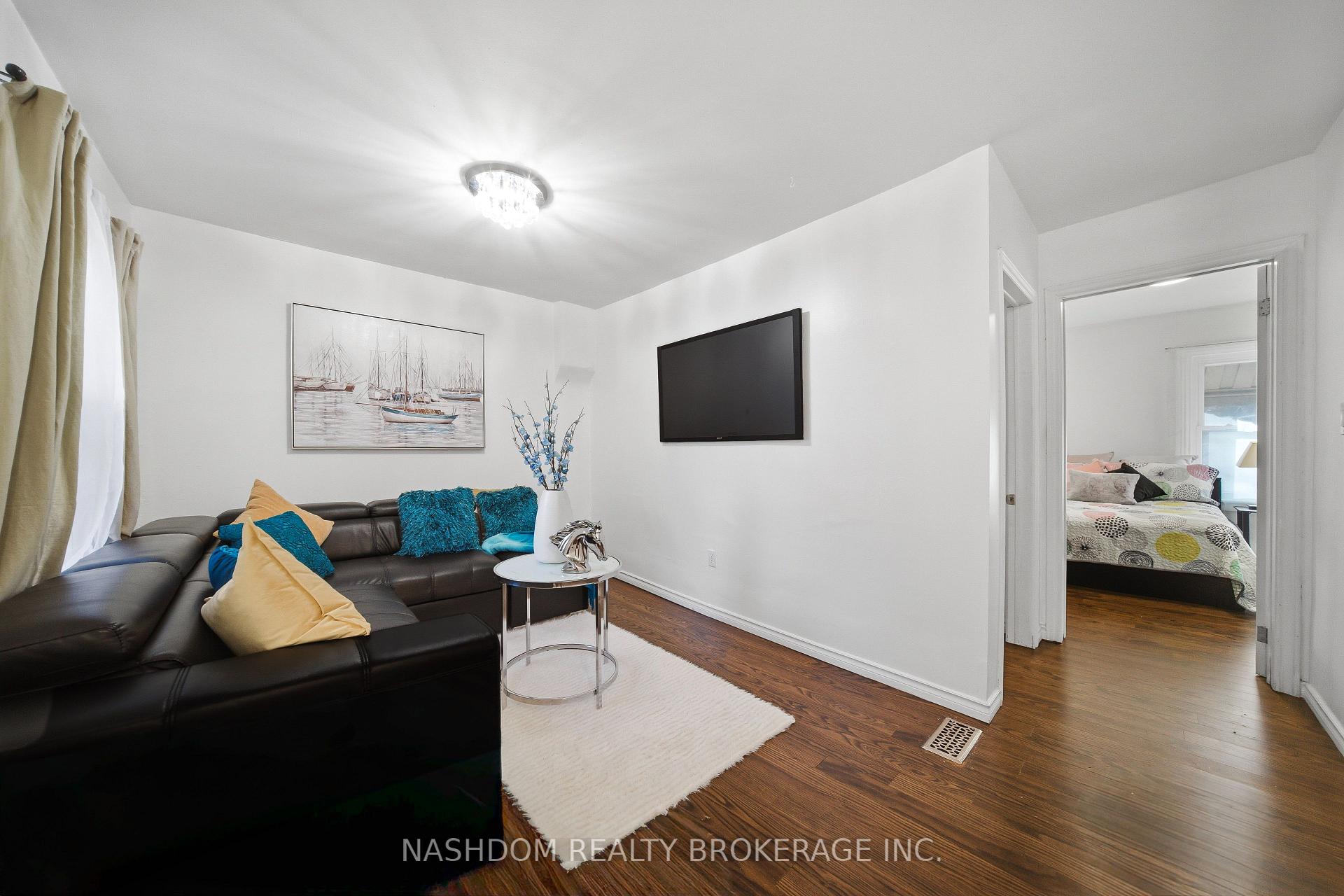 Photo 6 of Unit 2, 107 Queen Street S, Hamilton, Durand — HOMEH