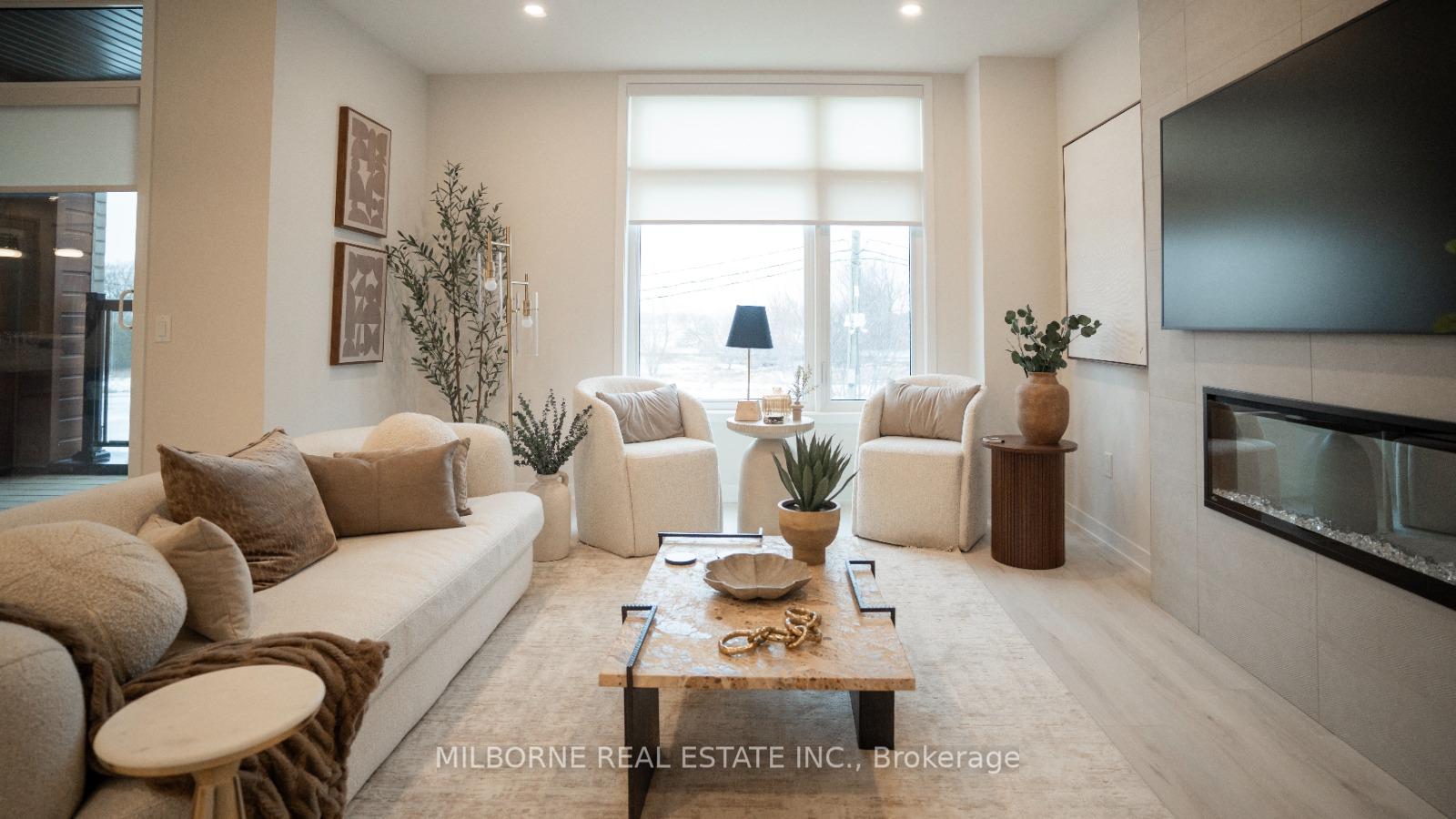 Photo 2 of 8 Arthur Plaxton Way, Markham, Greensborough — HOMEH