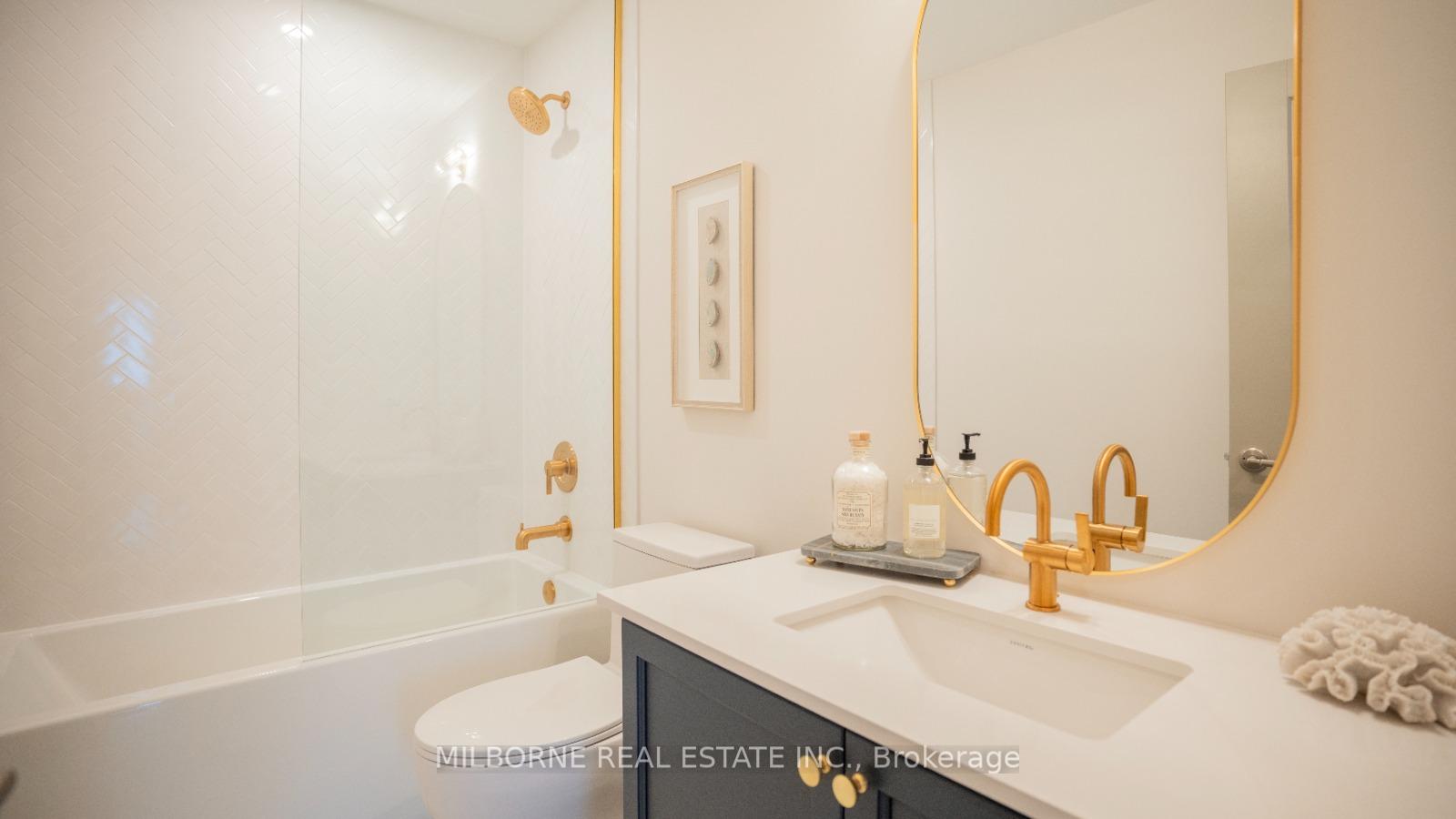 Photo 3 of 8 Arthur Plaxton Way, Markham, Greensborough — HOMEH