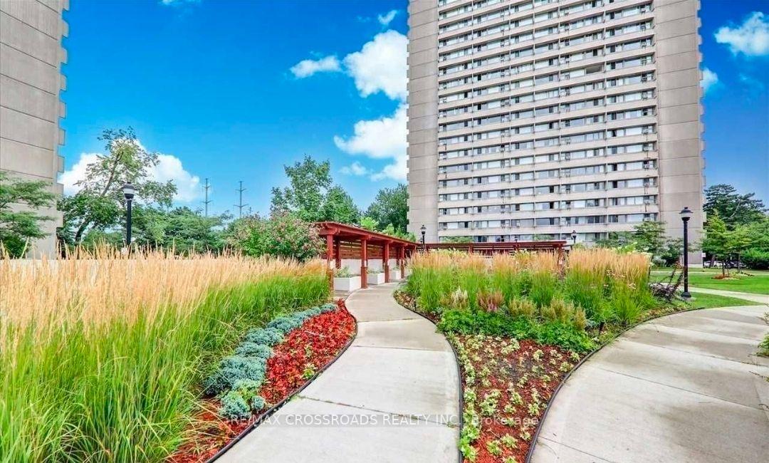 Photo 2 of Unit 604, 735 Don Mills Road, Toronto, Flemingdon Park — HOMEH
