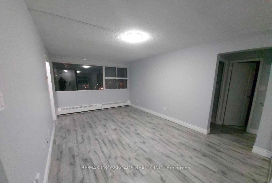 Photo 5 of Unit 604, 735 Don Mills Road, Toronto, Flemingdon Park — HOMEH