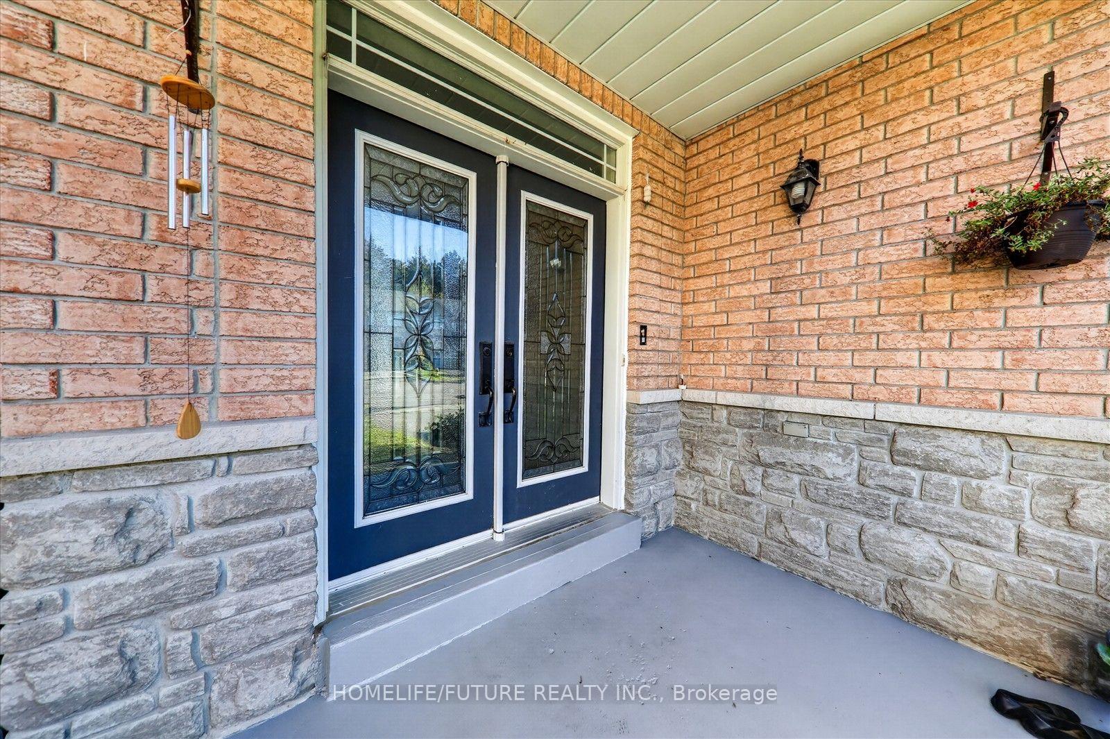 Photo 9 of 361 Strouds Lane, Pickering, Highbush — HOMEH