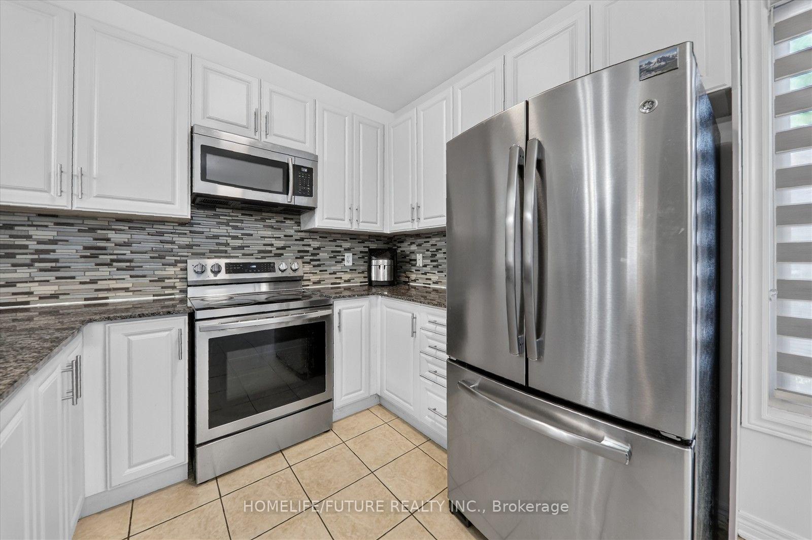 Photo 17 of 361 Strouds Lane, Pickering, Highbush — HOMEH