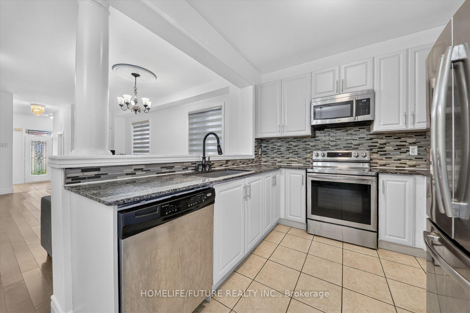 Photo 18 of 361 Strouds Lane, Pickering, Highbush — HOMEH