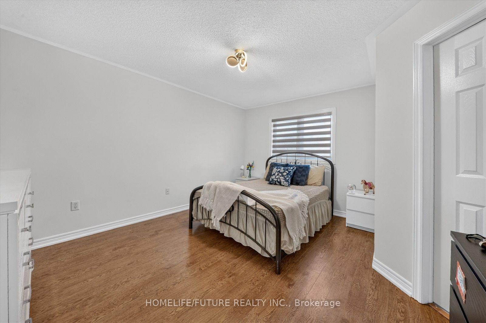 Photo 25 of 361 Strouds Lane, Pickering, Highbush — HOMEH