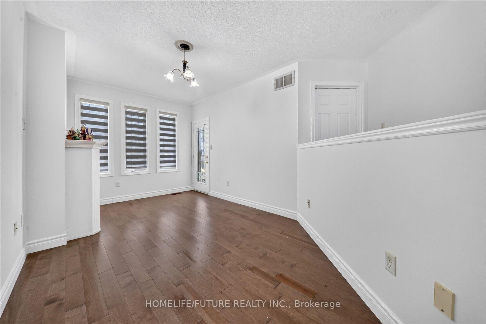 Photo 34 of 361 Strouds Lane, Pickering, Highbush — HOMEH