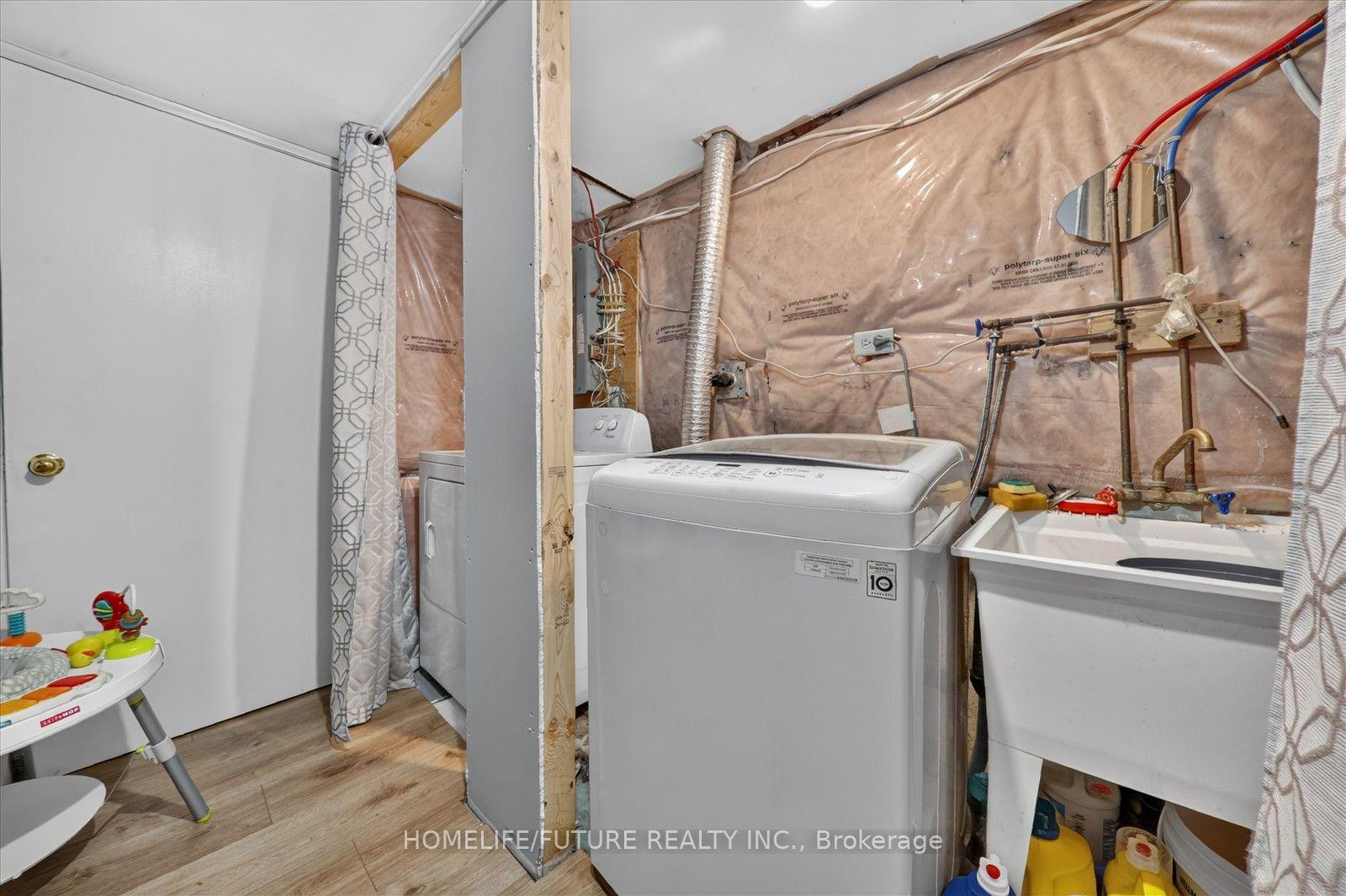 Photo 43 of 361 Strouds Lane, Pickering, Highbush — HOMEH