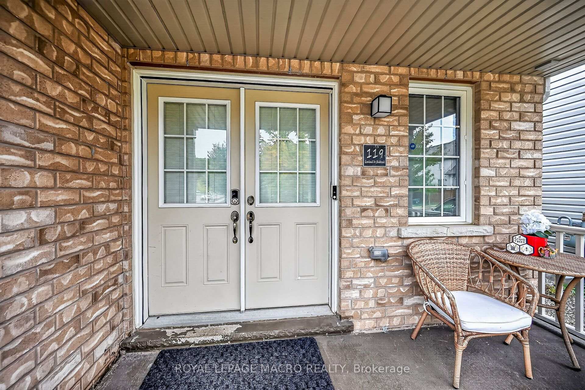 Photo 3 of 119 Gowland Drive, Hamilton, Binbrook — HOMEH