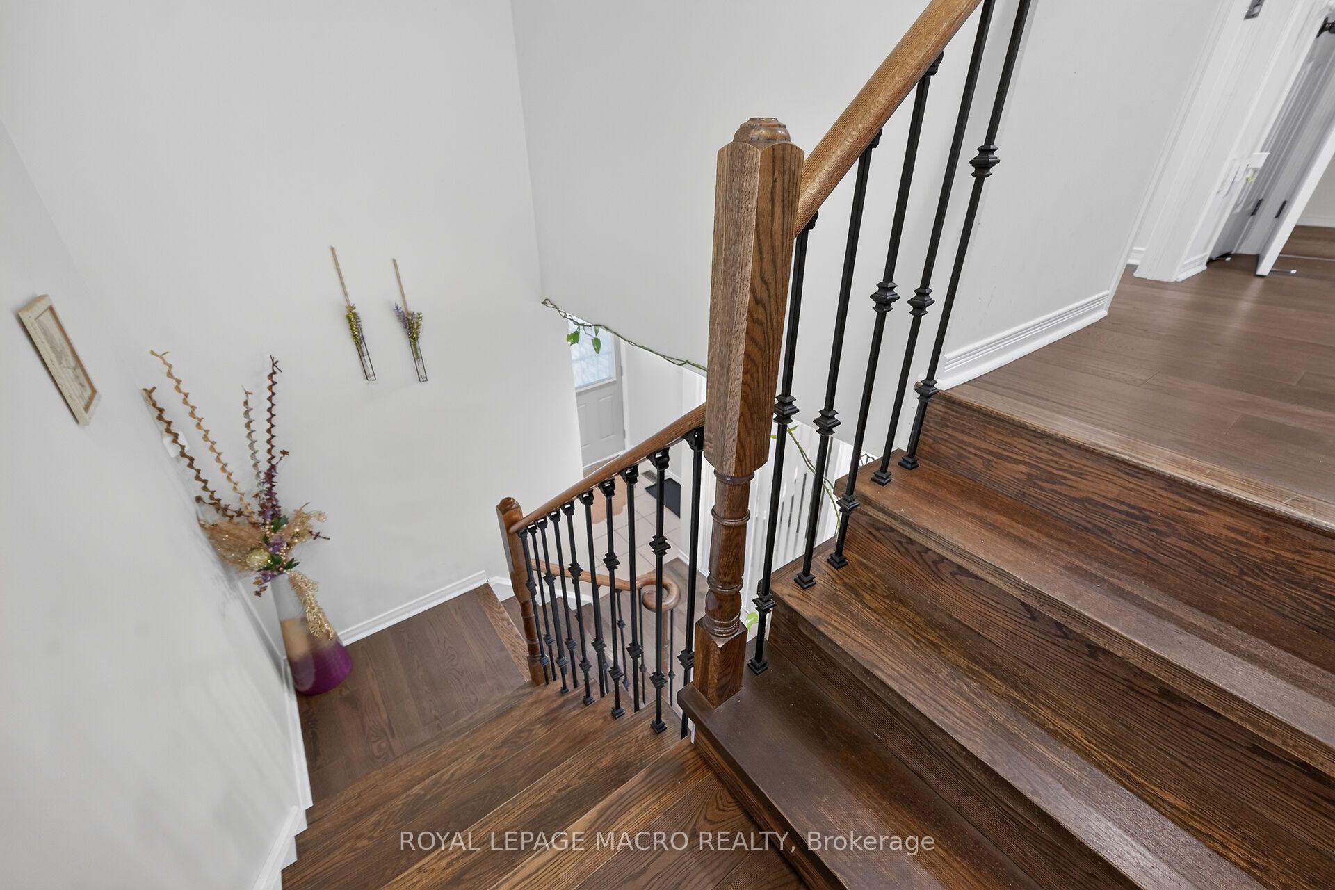 Photo 32 of 119 Gowland Drive, Hamilton, Binbrook — HOMEH
