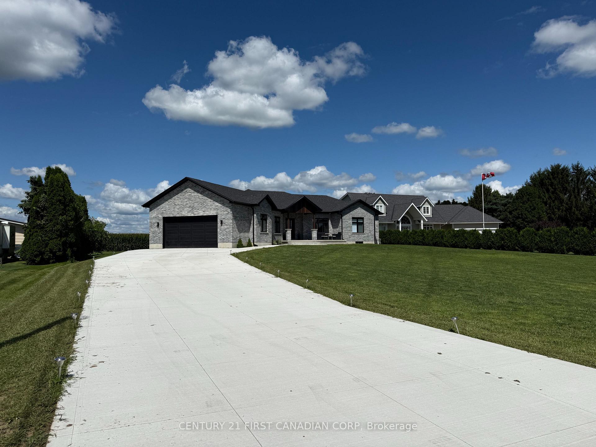 Photo 2 of 22664 Queens Line, West Elgin, Rodney — HOMEH