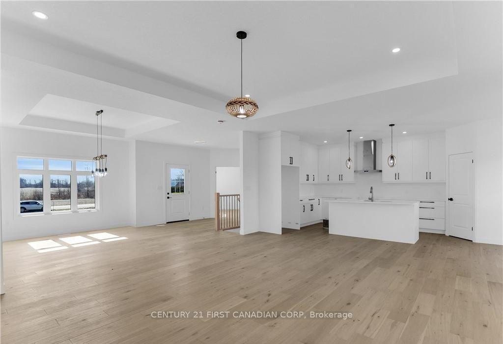 Photo 4 of 22664 Queens Line, West Elgin, Rodney — HOMEH