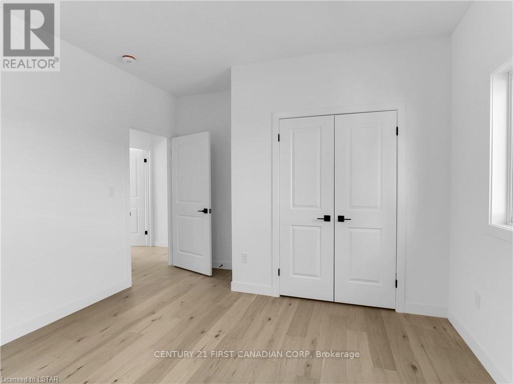 Photo 11 of 22664 Queens Line, West Elgin, Rodney — HOMEH