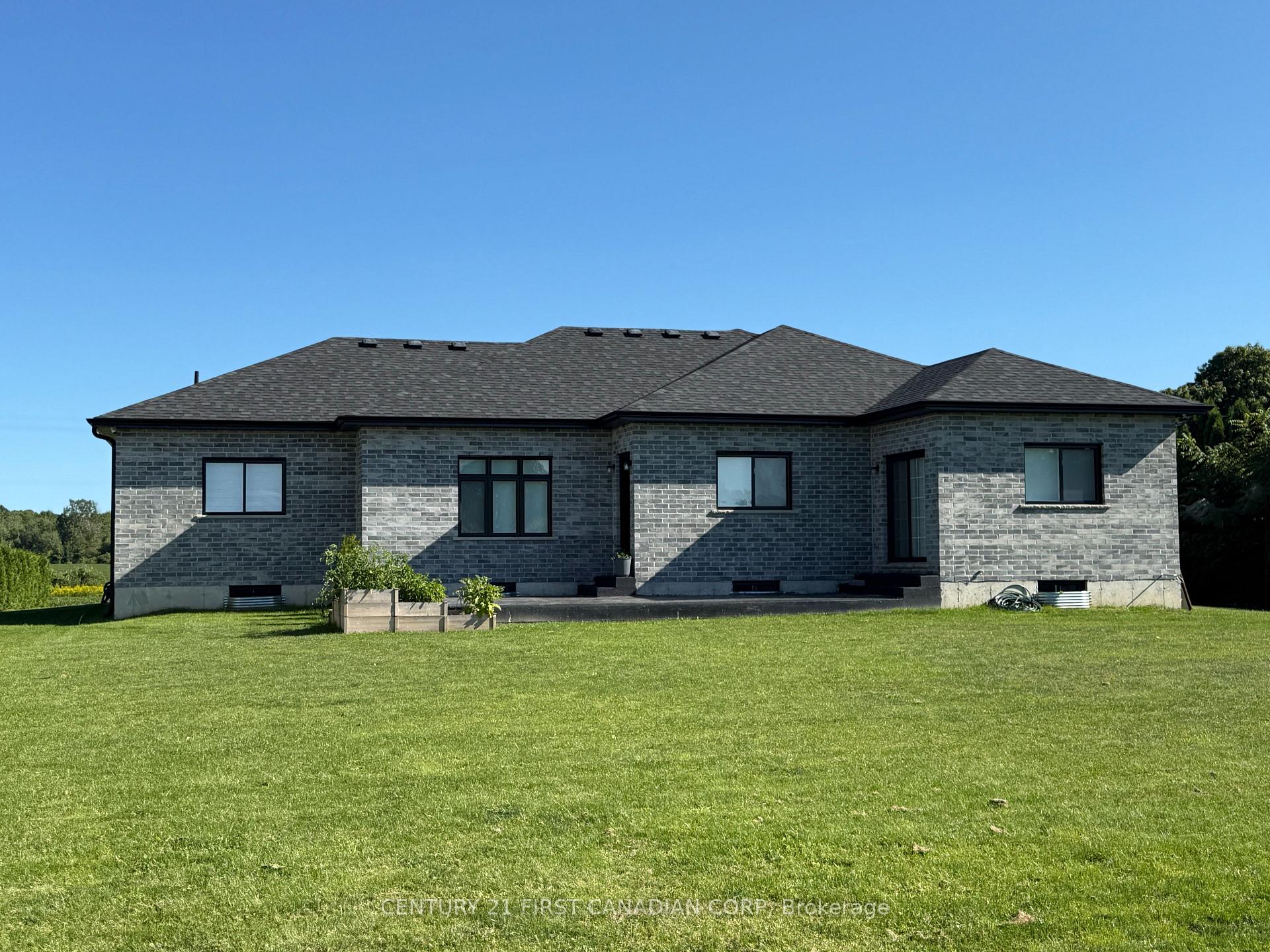 Photo 18 of 22664 Queens Line, West Elgin, Rodney — HOMEH