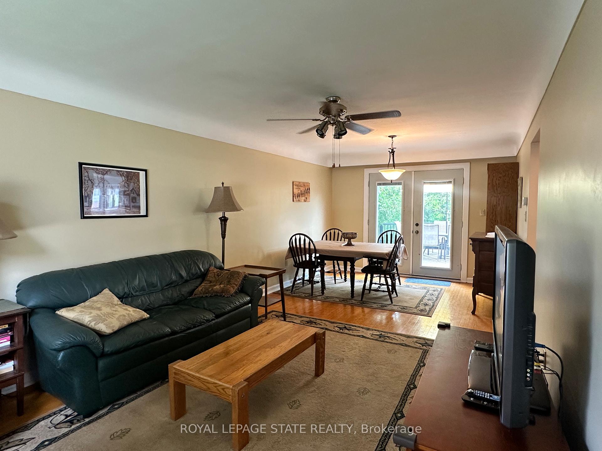 Photo 20 of 129 Broker Drive, Hamilton, Huntington — HOMEH