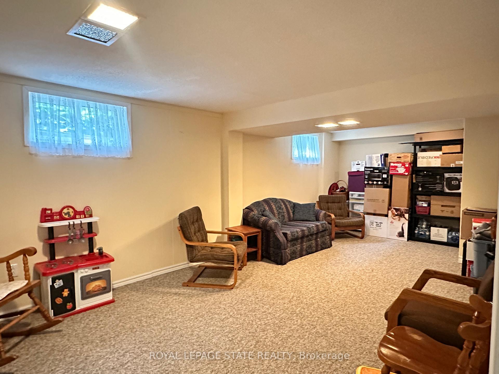Photo 31 of 129 Broker Drive, Hamilton, Huntington — HOMEH