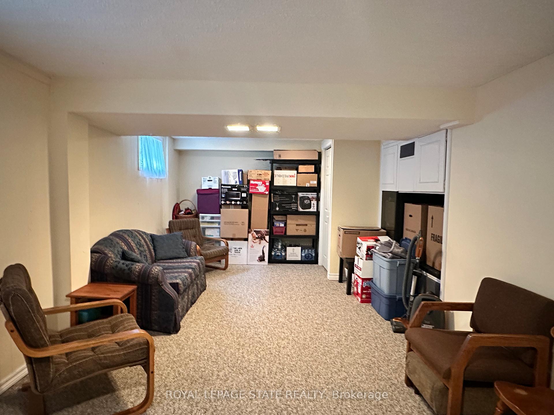Photo 32 of 129 Broker Drive, Hamilton, Huntington — HOMEH