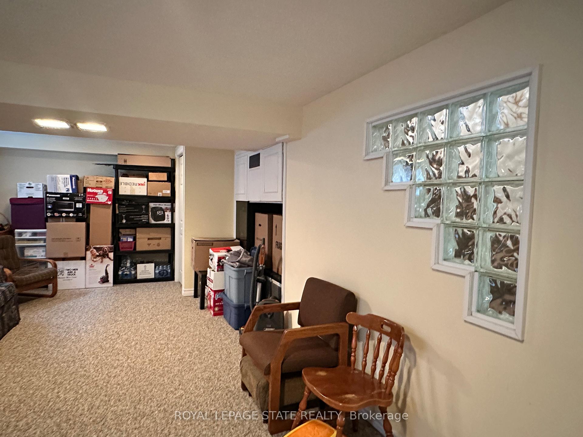 Photo 33 of 129 Broker Drive, Hamilton, Huntington — HOMEH