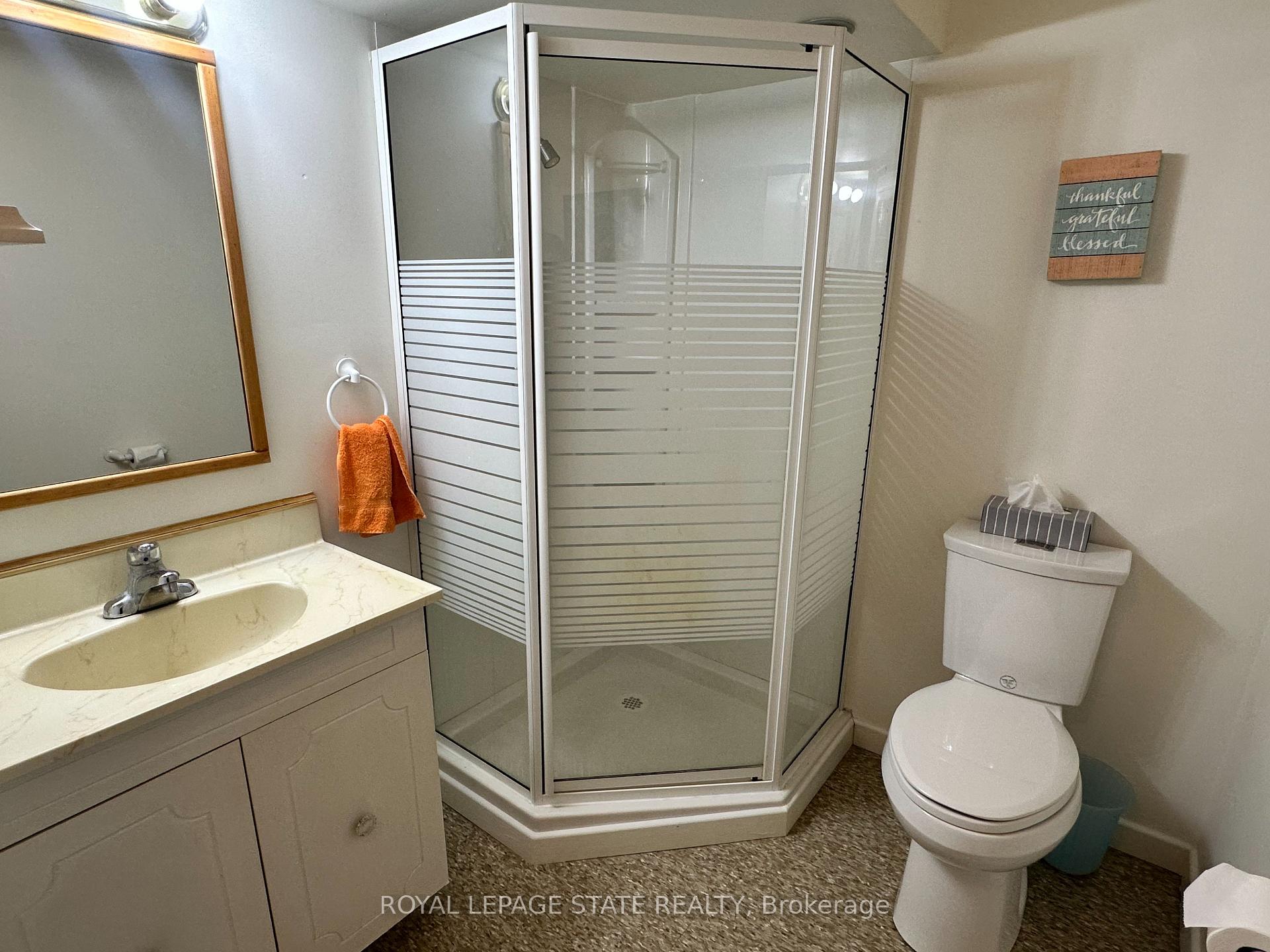 Photo 34 of 129 Broker Drive, Hamilton, Huntington — HOMEH