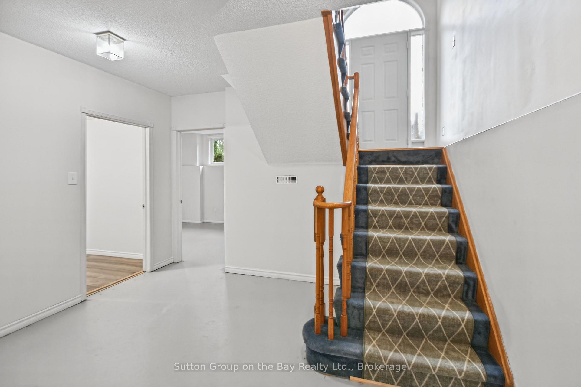 Photo 60 of 77 Fernbrook Drive, Wasaga Beach — HOMEH