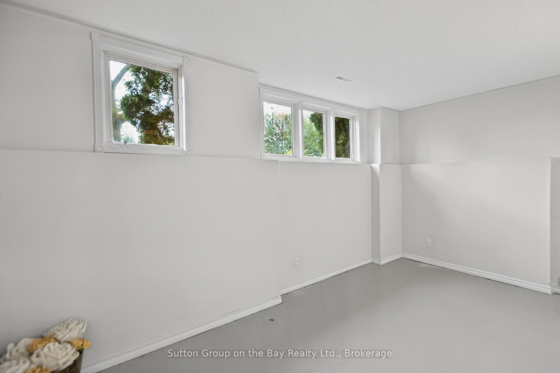 Photo 66 of 77 Fernbrook Drive, Wasaga Beach — HOMEH
