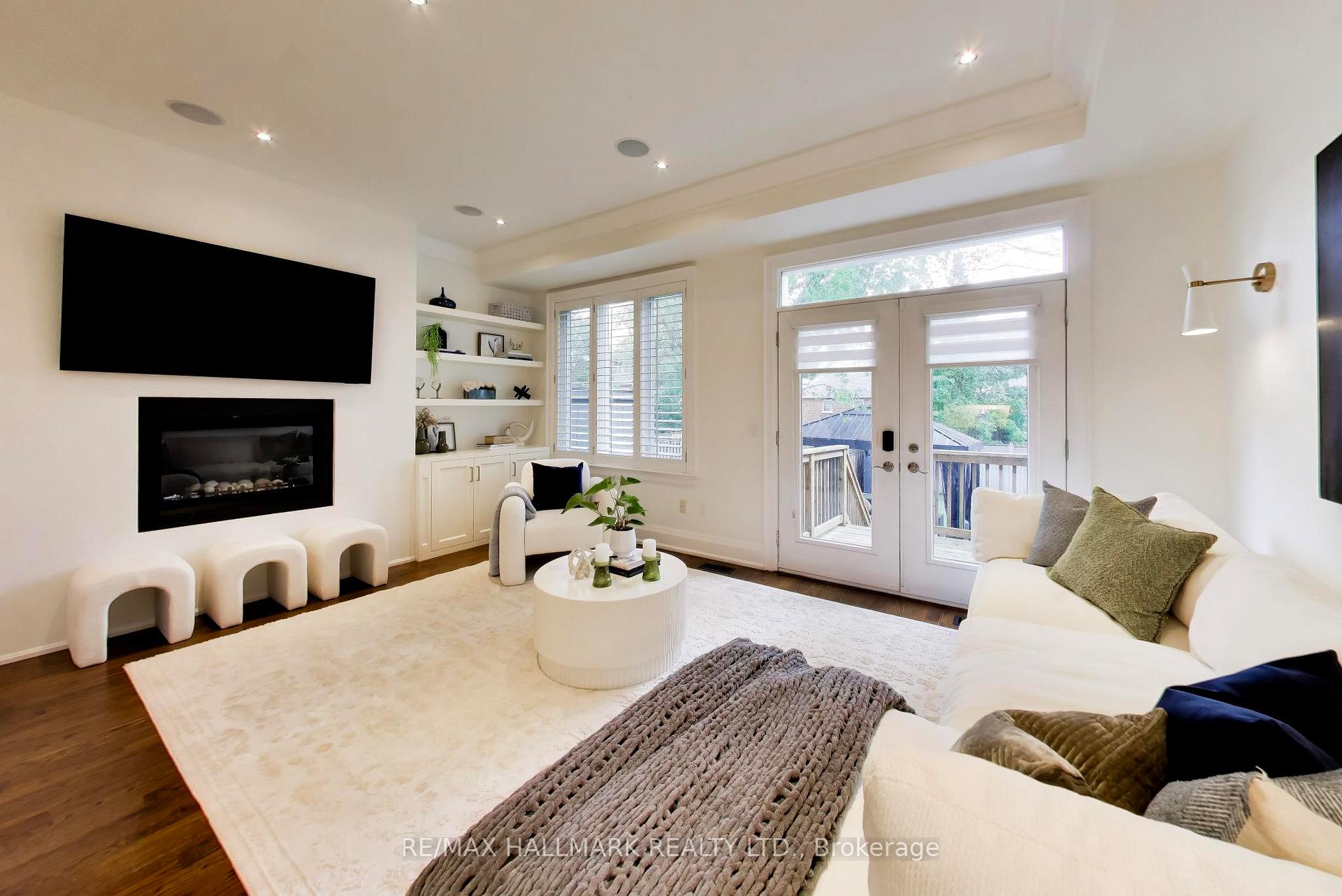 Photo 10 of 145B Bannockburn Avenue, Toronto, Bedford Park-Nortown — HOMEH
