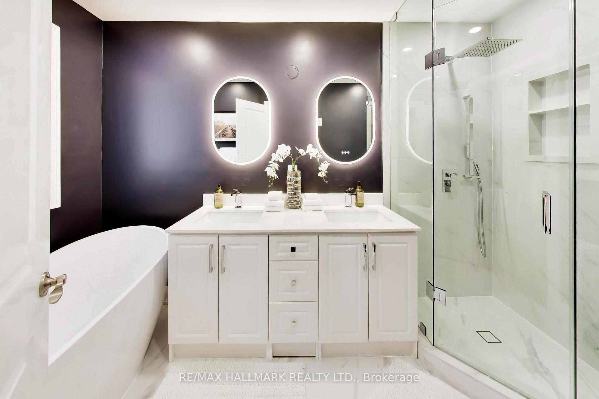 Photo 14 of 145B Bannockburn Avenue, Toronto, Bedford Park-Nortown — HOMEH
