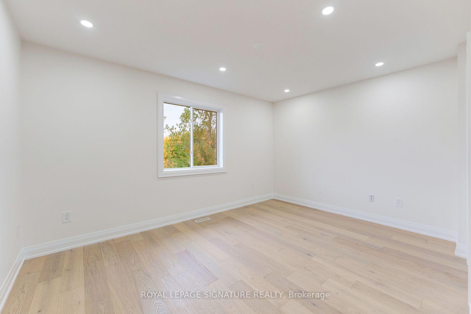 Photo 19 of 38 Charleswood Circle, Brampton, Fletcher's Meadow — HOMEH