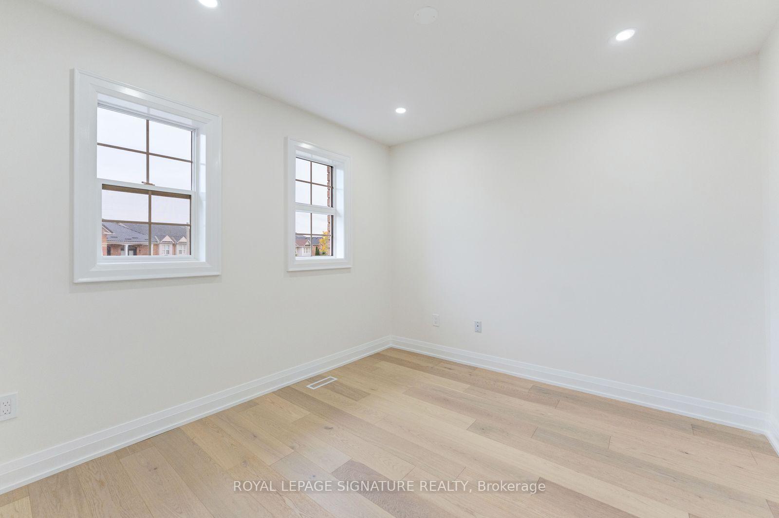 Photo 26 of 38 Charleswood Circle, Brampton, Fletcher's Meadow — HOMEH