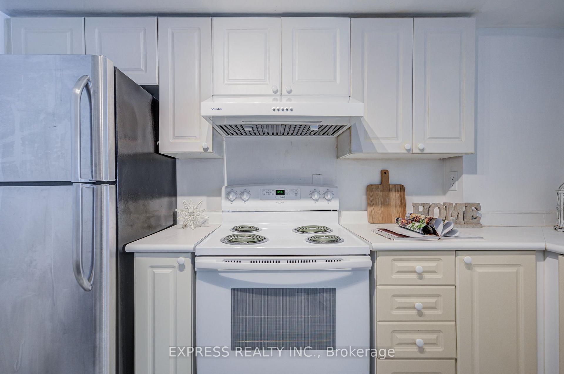 Photo 8 of Unit 1111, 18 Lee Centre Drive, Scarborough, Woburn — HOMEH