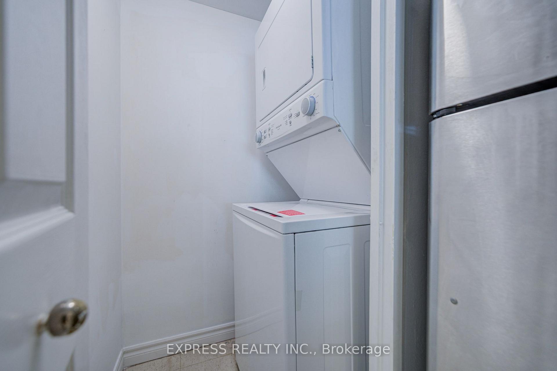 Photo 14 of Unit 1111, 18 Lee Centre Drive, Scarborough, Woburn — HOMEH