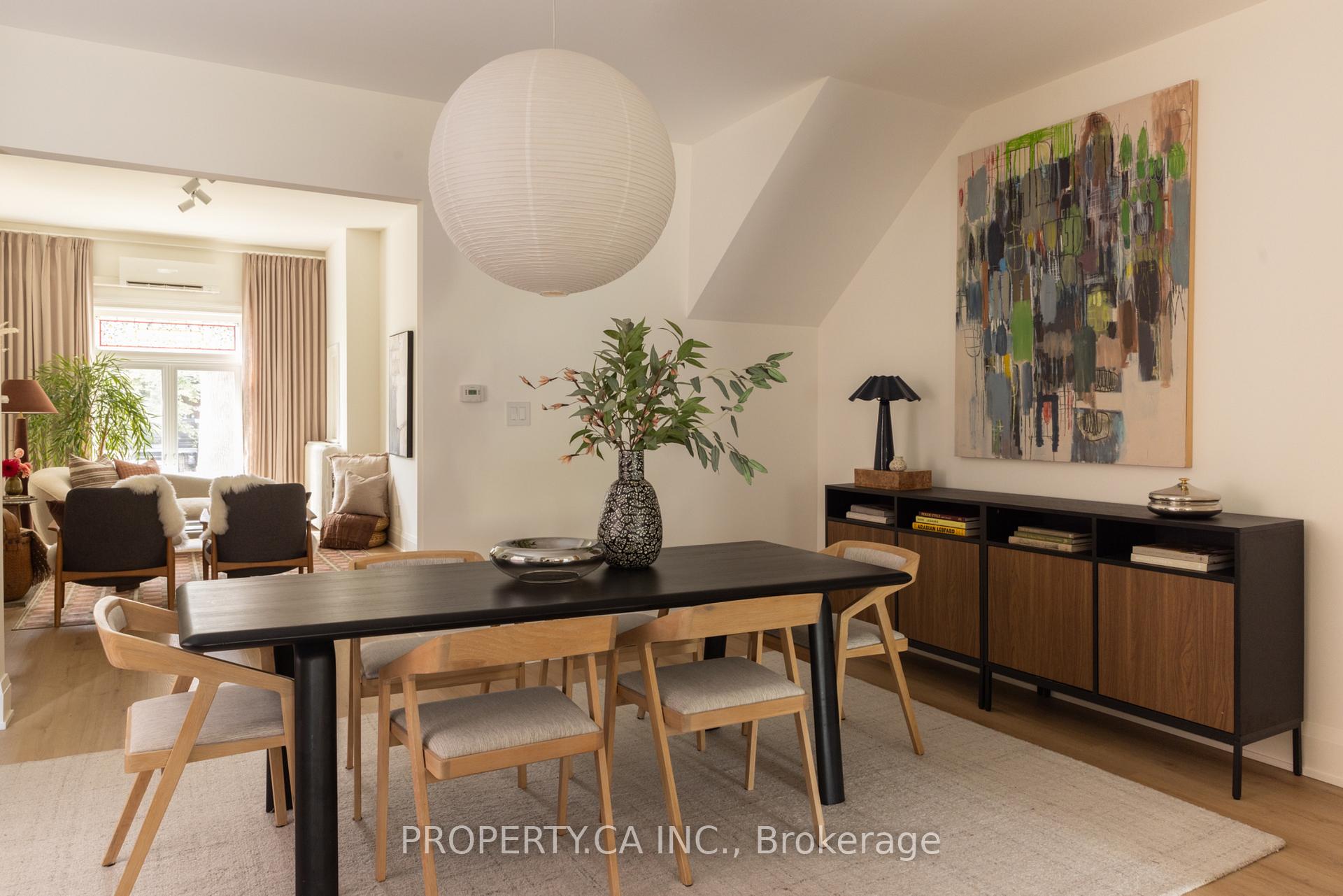 Photo 5 of 197 Roxton Road, Toronto, Trinity-Bellwoods — HOMEH