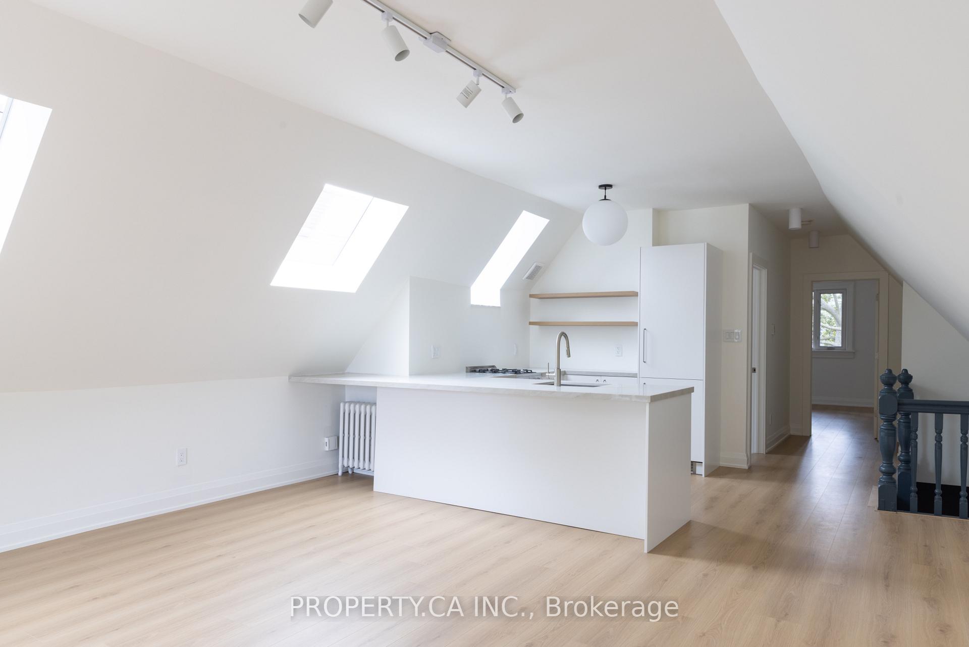Photo 32 of 197 Roxton Road, Toronto, Trinity-Bellwoods — HOMEH