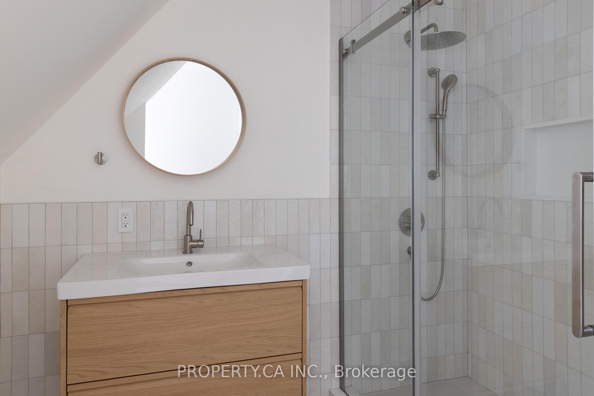 Photo 38 of 197 Roxton Road, Toronto, Trinity-Bellwoods — HOMEH