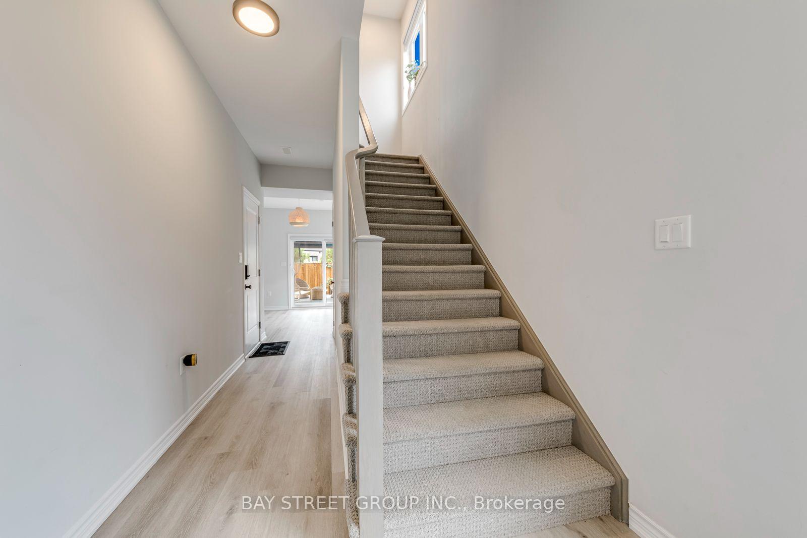 Photo 6 of 55 Sentinel Lane, Hamilton, Mountview — HOMEH