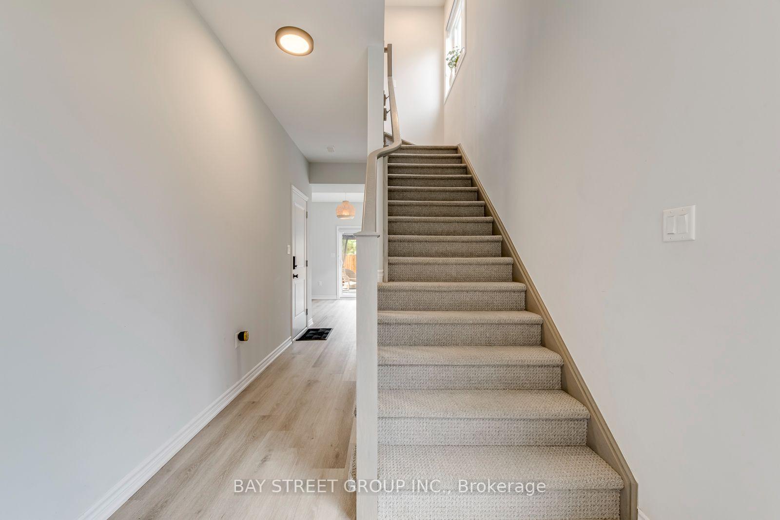 Photo 10 of 55 Sentinel Lane, Hamilton, Mountview — HOMEH