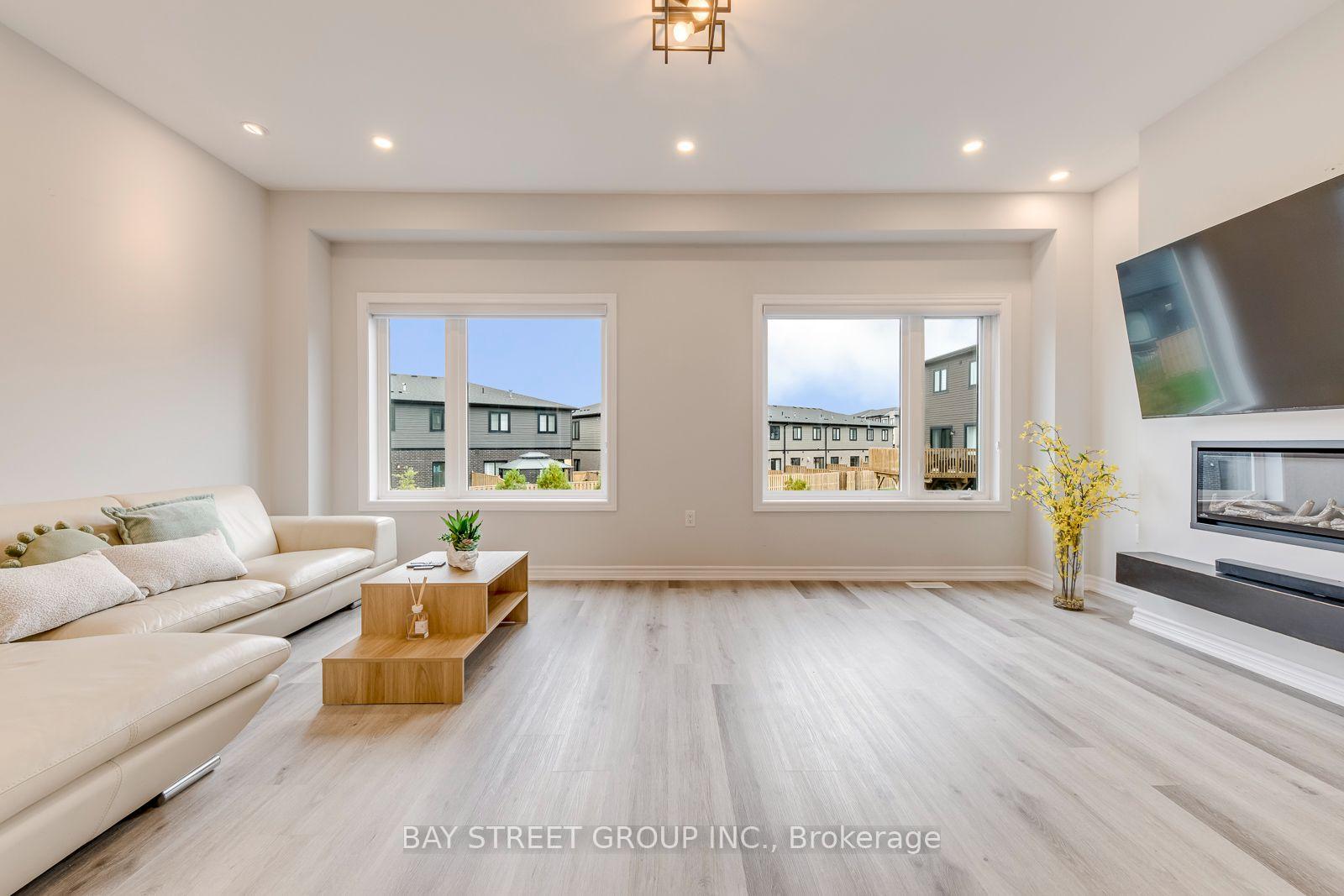 Photo 11 of 55 Sentinel Lane, Hamilton, Mountview — HOMEH