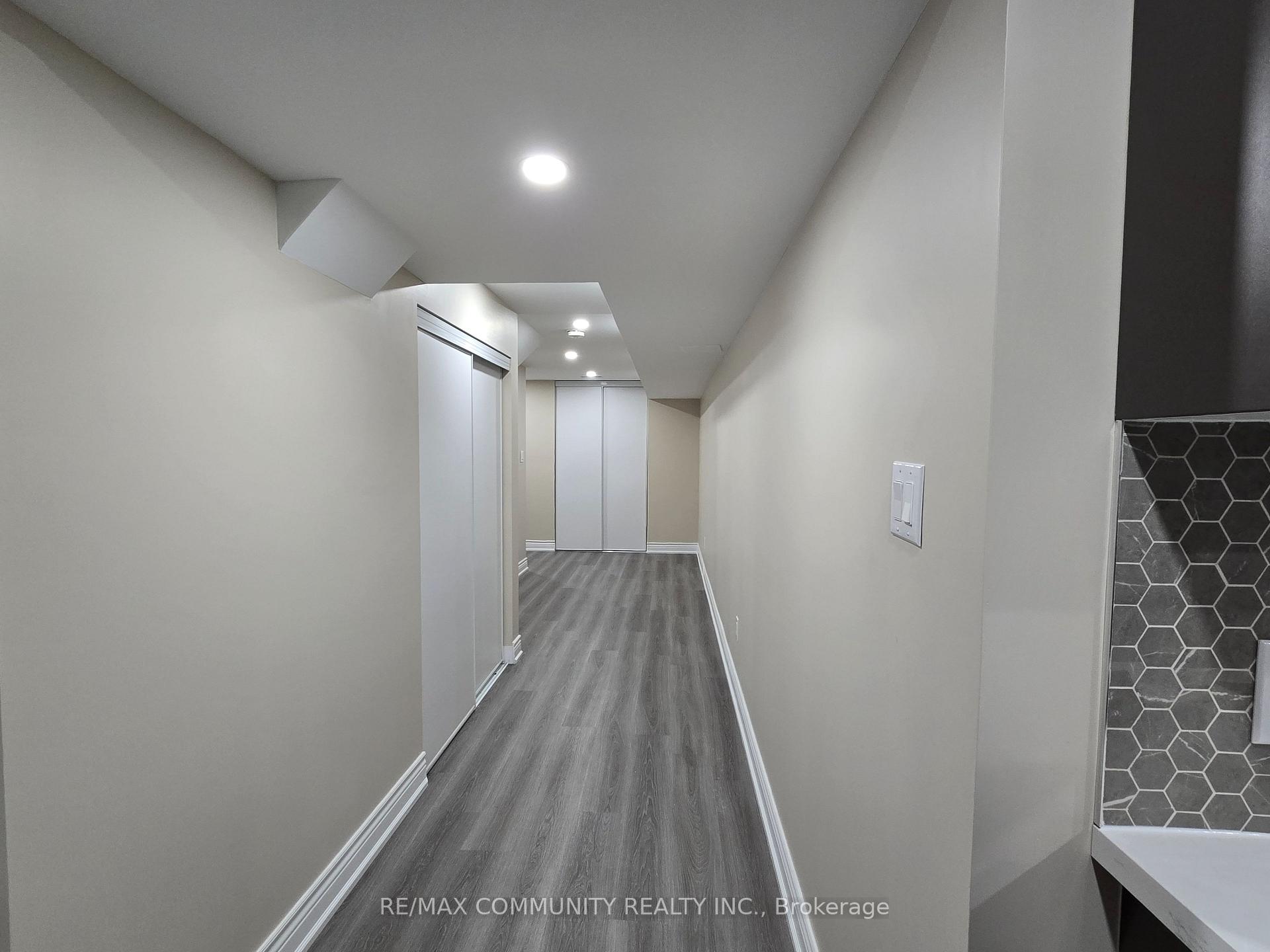 Photo 11 of 8 Hassard-Short Lane, Ajax, South East — HOMEH