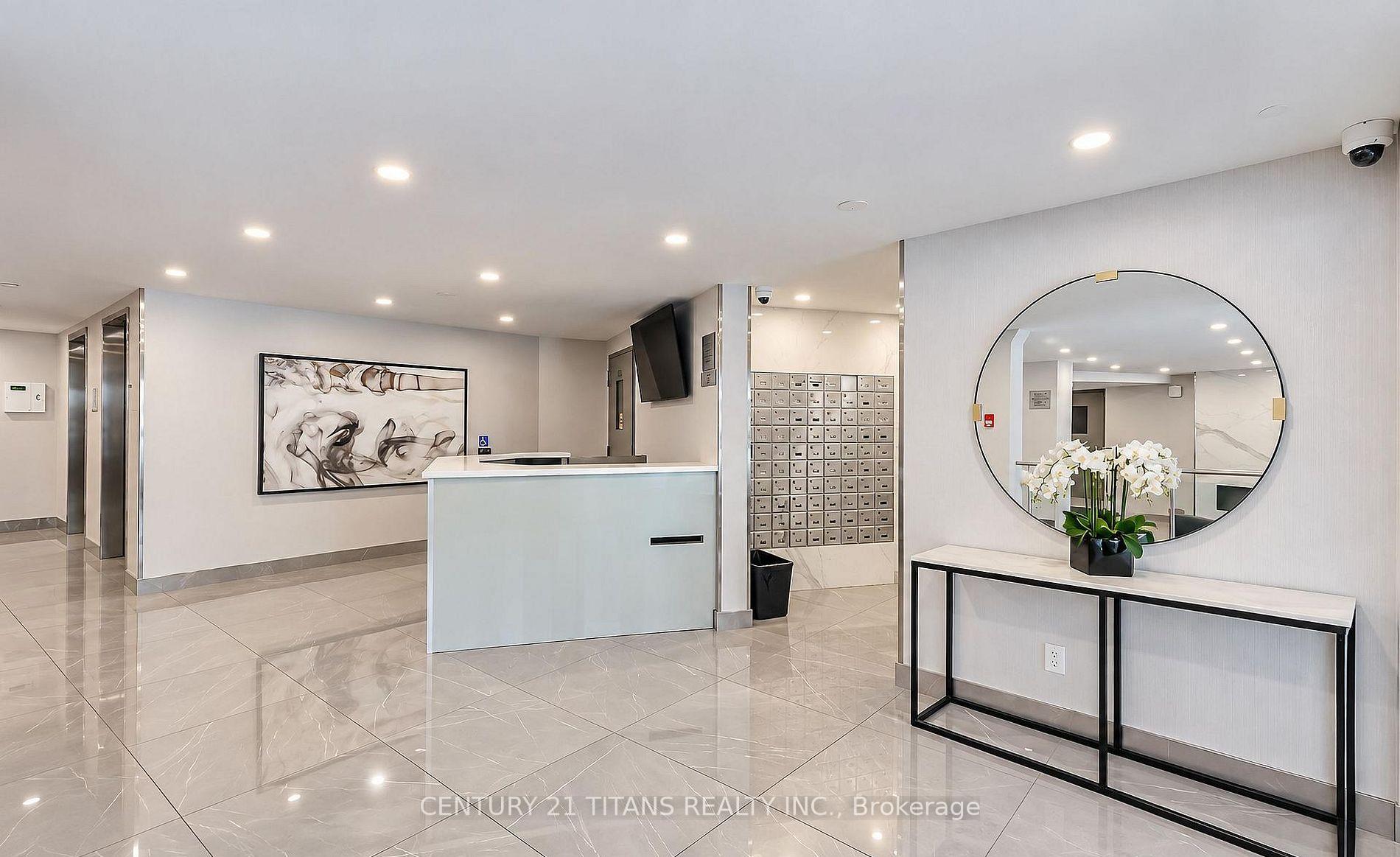 Photo 3 of Unit 311, 10 Edgecliffe Golfway, Toronto, Flemingdon Park — HOMEH