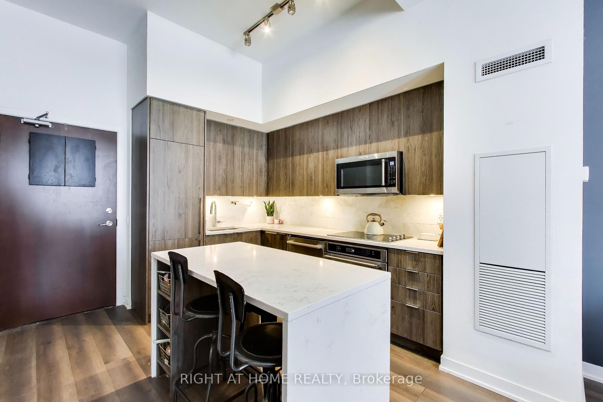 Photo 6 of Unit 113, 38 Iannuzzi Street, Toronto, Niagara — HOMEH