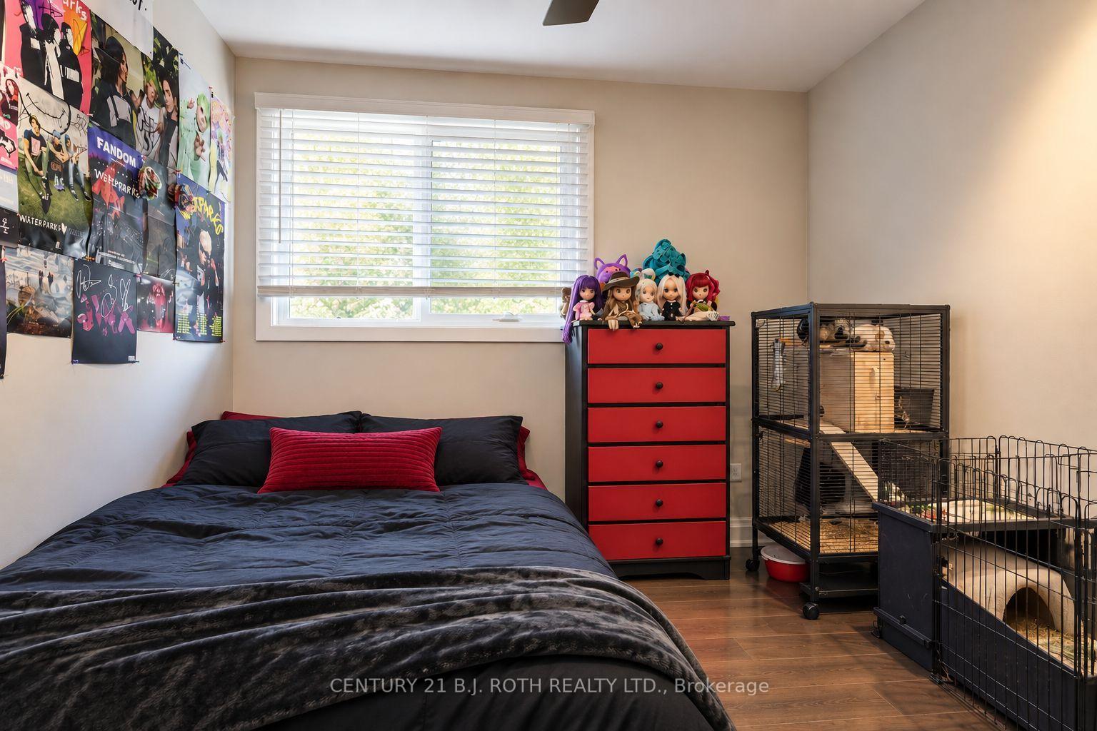 Photo 15 of 93 Grove Street E, Barrie, Wellington — HOMEH