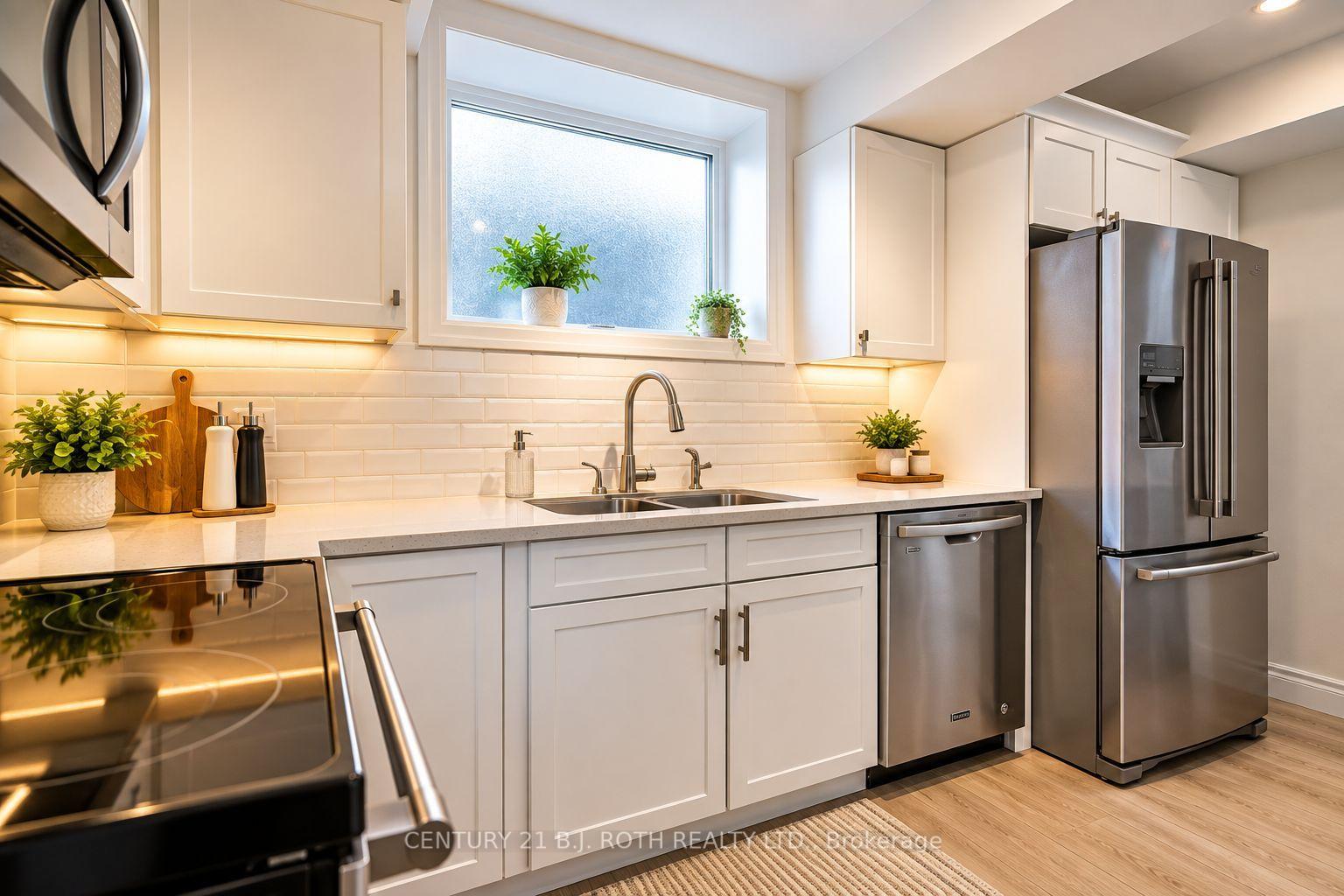 Photo 20 of 93 Grove Street E, Barrie, Wellington — HOMEH